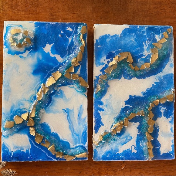 Geode resin wall art in wood & energetic crystals for attracting positive energy - Picture 3 of 16